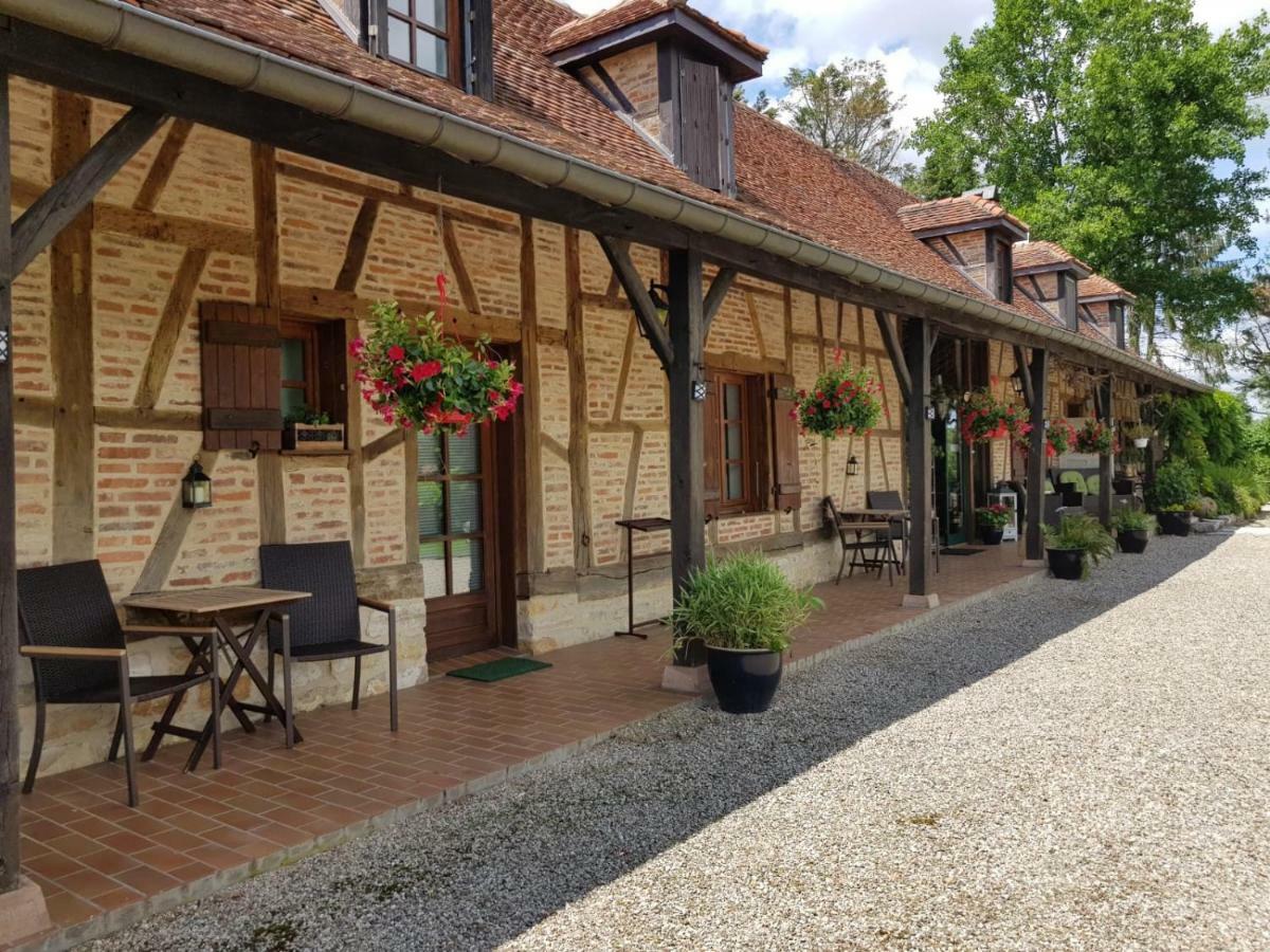 Le Venay Bed & Breakfast Frontenaud Eksteriør bilde