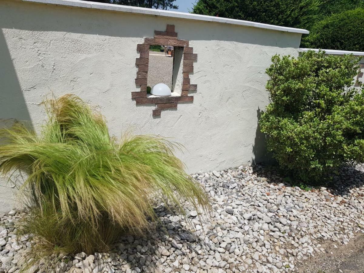 Le Venay Bed & Breakfast Frontenaud Eksteriør bilde