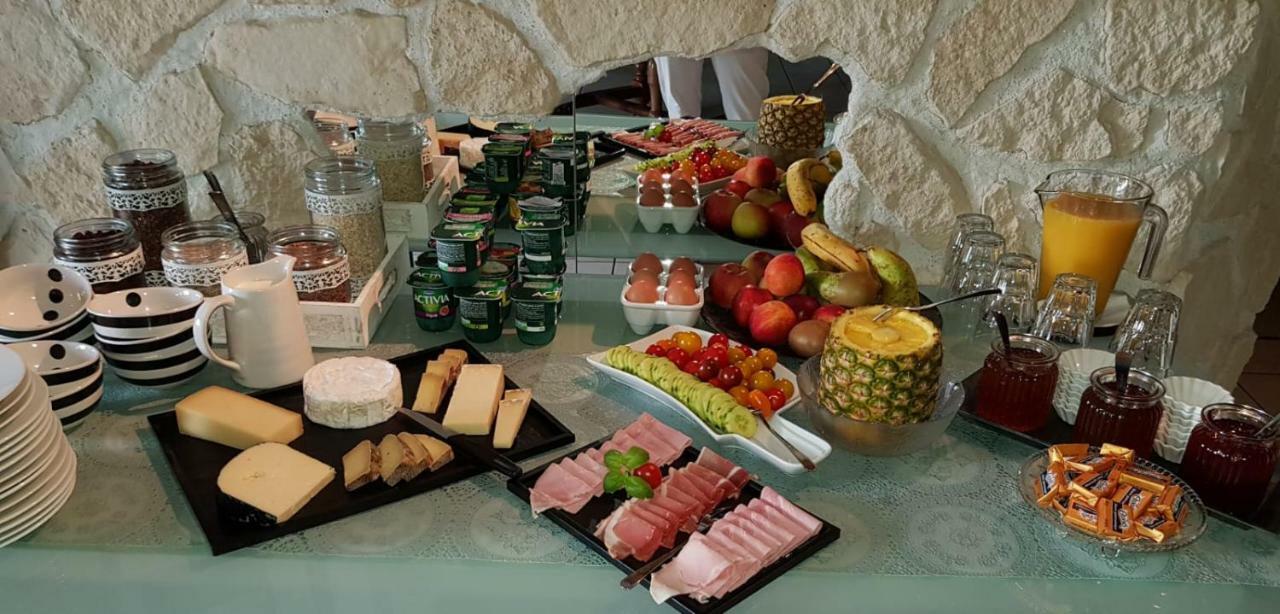 Le Venay Bed & Breakfast Frontenaud Eksteriør bilde